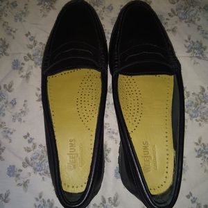 Weejuns G.H. Bass & Co. Black LeatherPenny Loafers
